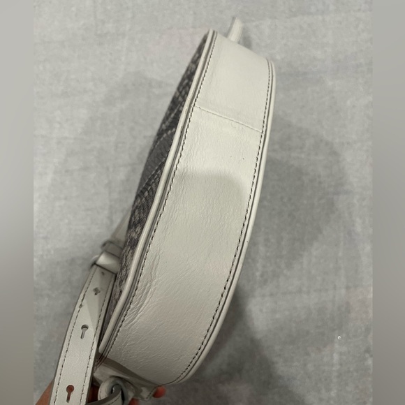 Banana Republic Snakeskin Embossed Split Cow Leather Crossbody Bag NWOT - Picture 13 of 15